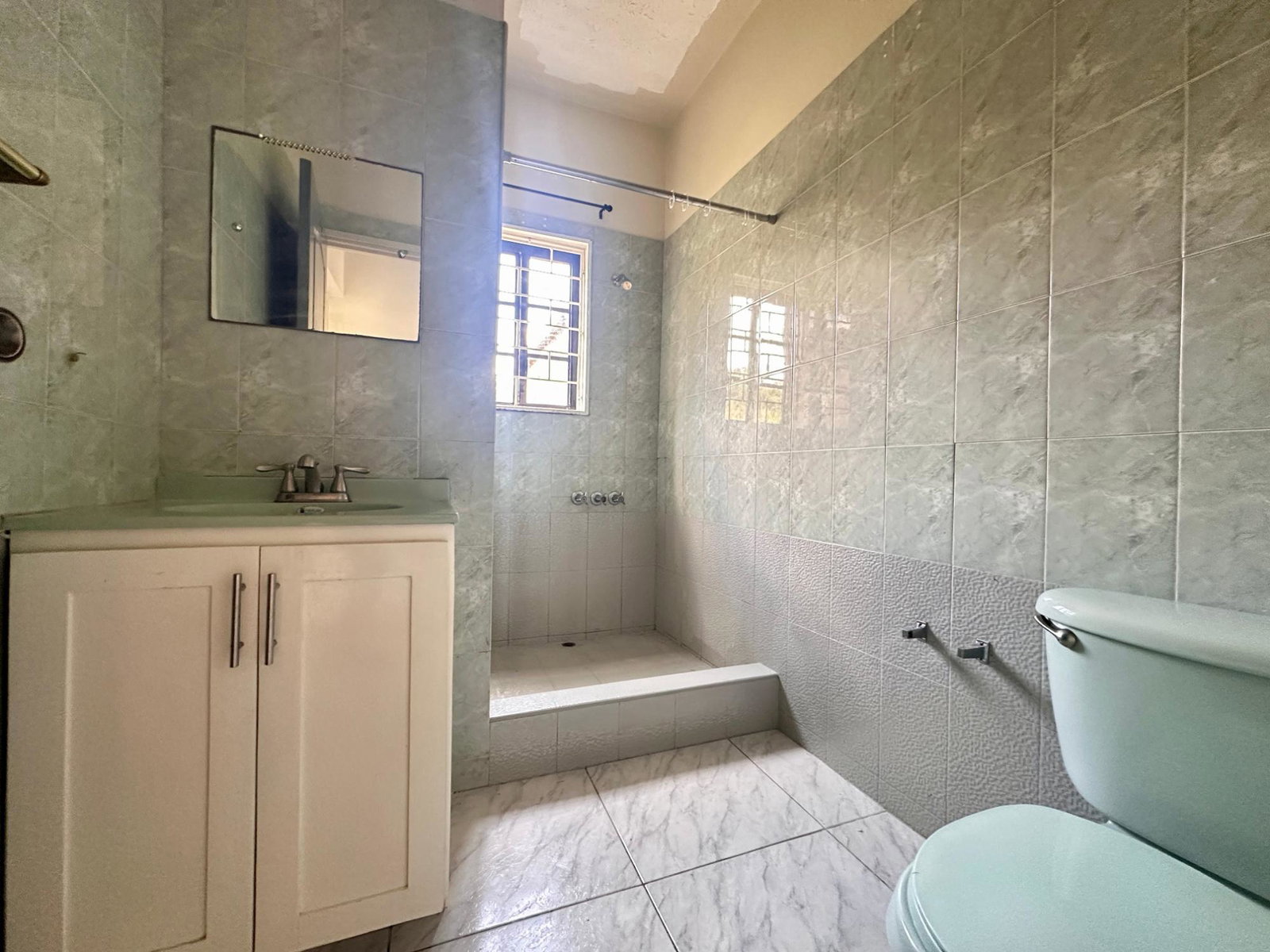 Spacious-5-Bedroom-Home-for-Sale-in-Avondale-Heights-Jamaica Twentieth image of 7 Avondale Heights in Mandeville, Manchester, Jamaica - property is For Sale