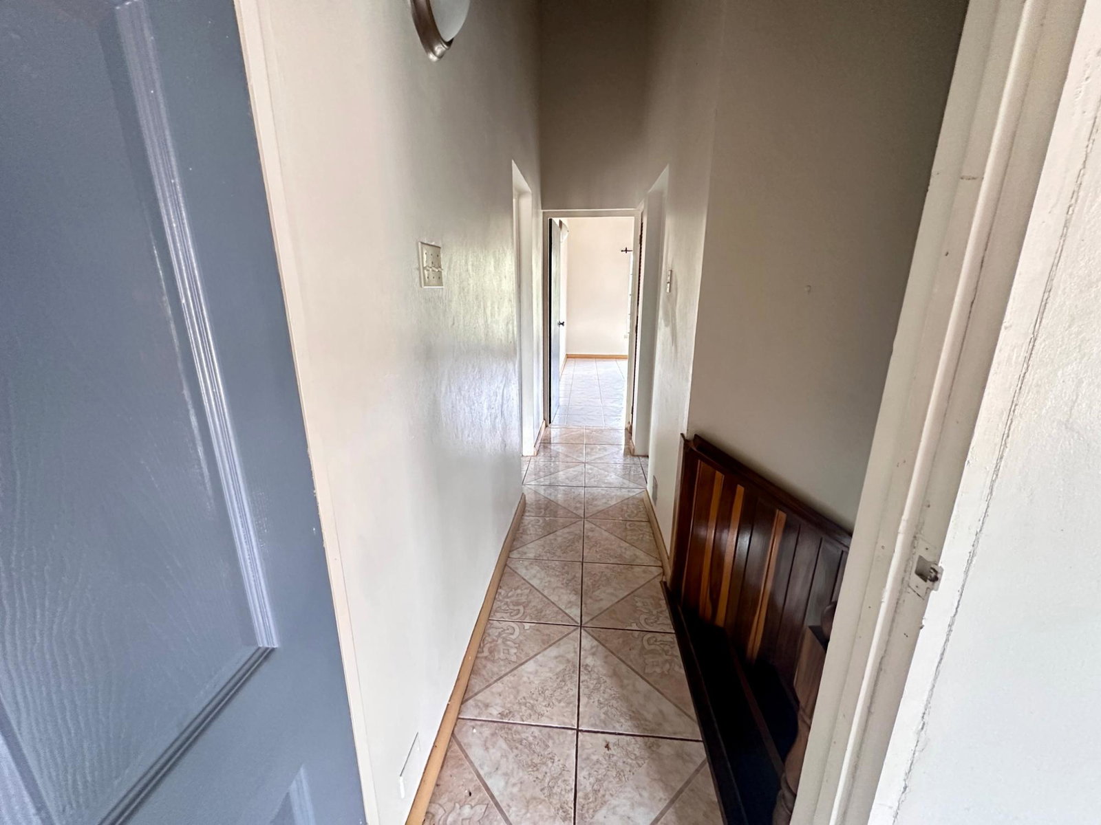 Spacious-5-Bedroom-Home-for-Sale-in-Avondale-Heights-Jamaica Twenty-Eighth image of 7 Avondale Heights in Mandeville, Manchester, Jamaica - property is For Sale