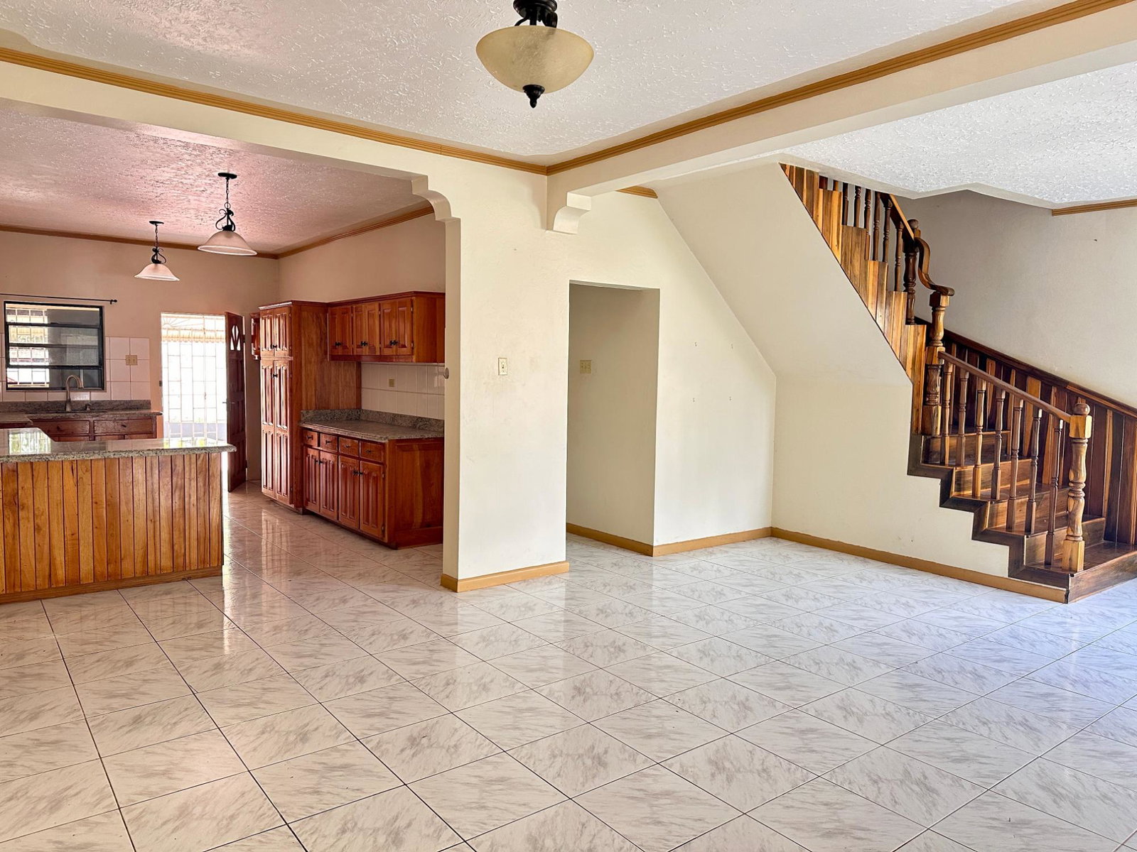 Spacious-5-Bedroom-Home-for-Sale-in-Avondale-Heights-Jamaica Seventh image of 7 Avondale Heights in Mandeville, Manchester, Jamaica - property is For Sale