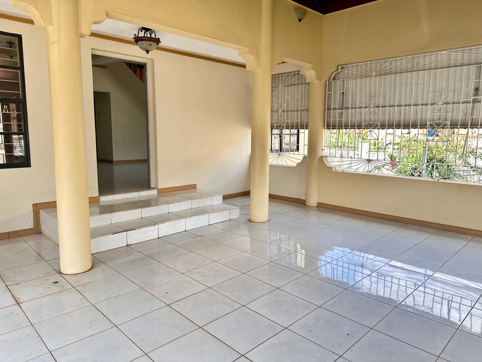 Spacious-5-Bedroom-Home-for-Sale-in-Avondale-Heights-Jamaica Eighth image of 7 Avondale Heights in Mandeville, Manchester, Jamaica - property is For Sale