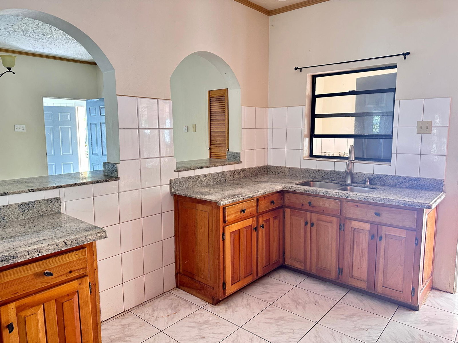 Spacious-5-Bedroom-Home-for-Sale-in-Avondale-Heights-Jamaica Tenth image of 7 Avondale Heights in Mandeville, Manchester, Jamaica - property is For Sale