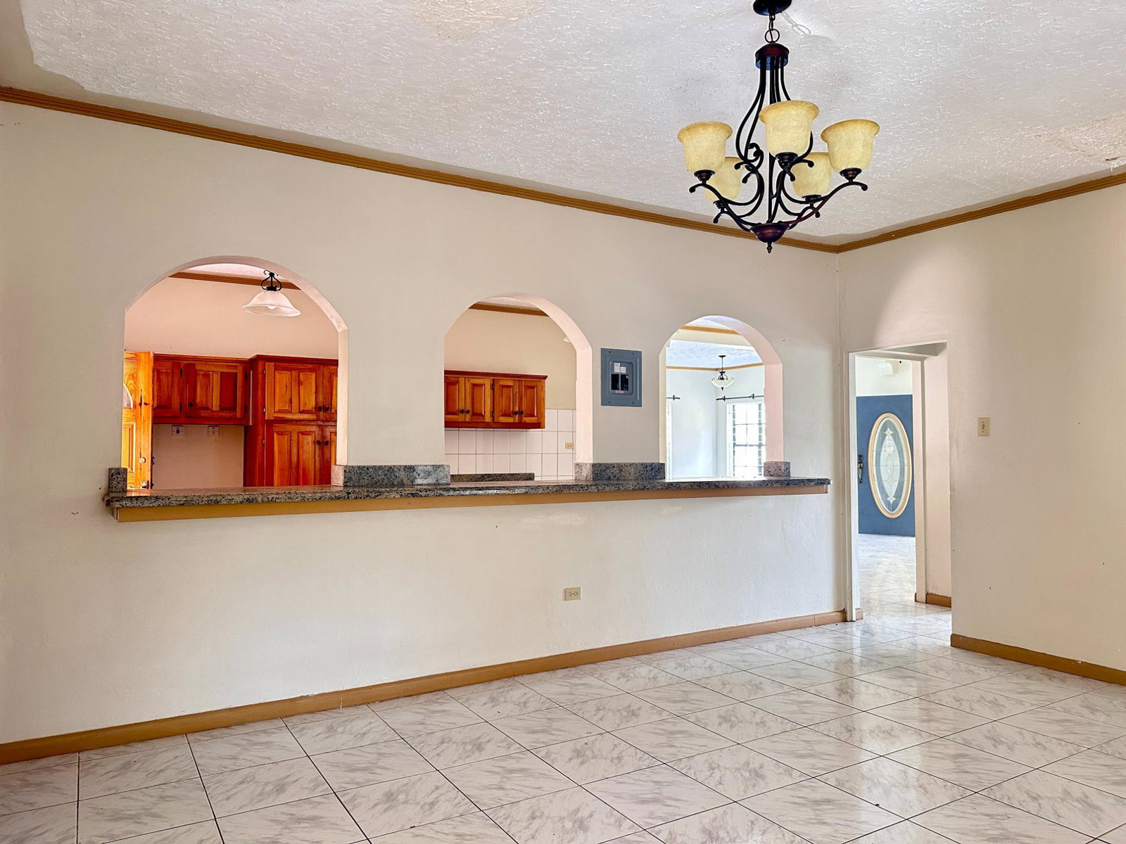 Spacious-5-Bedroom-Home-for-Sale-in-Avondale-Heights-Jamaica First image of 7 Avondale Heights in Mandeville, Manchester, Jamaica - property is For Sale