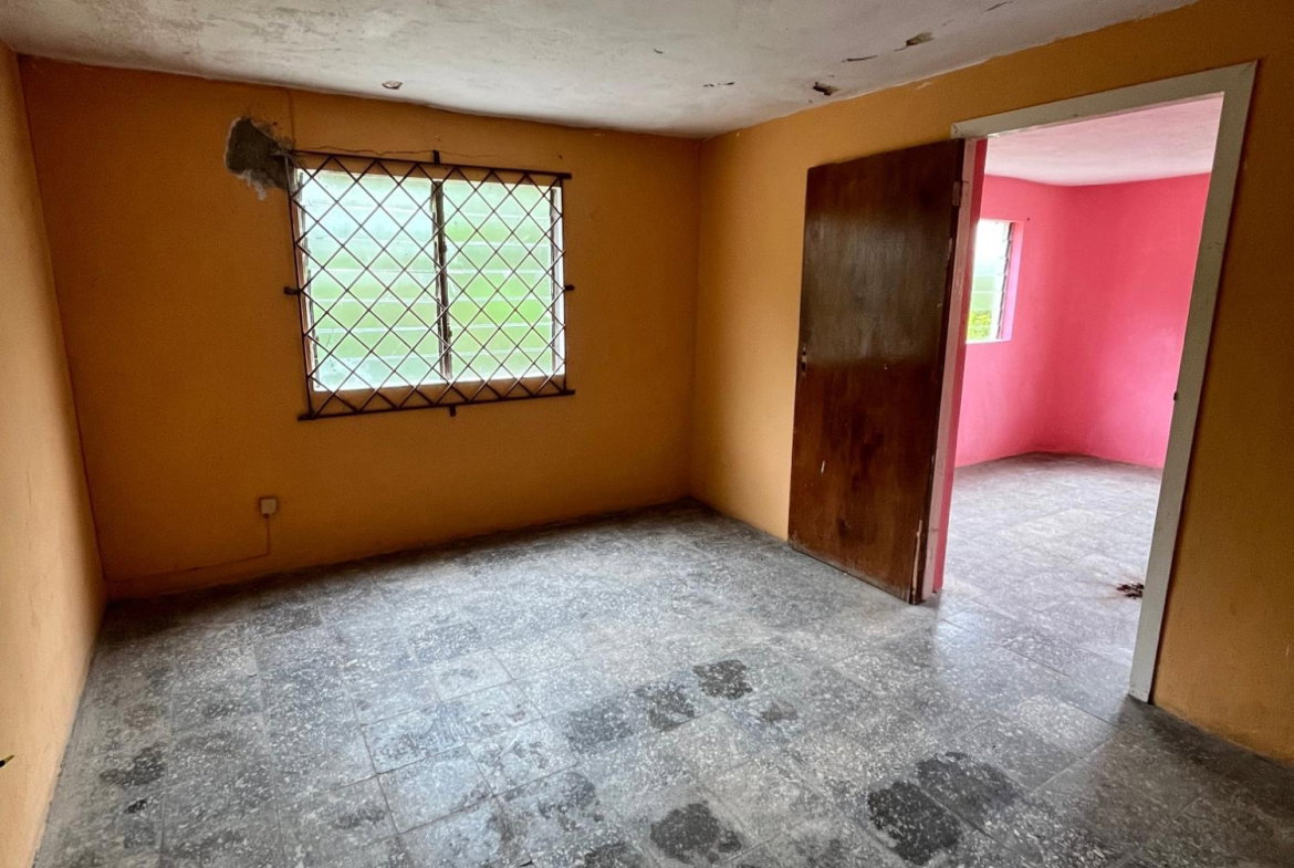 Twelfth image of 4 4 Woodleigh Decarteret ro in Mandeville, Manchester, Jamaica - property is For Sale