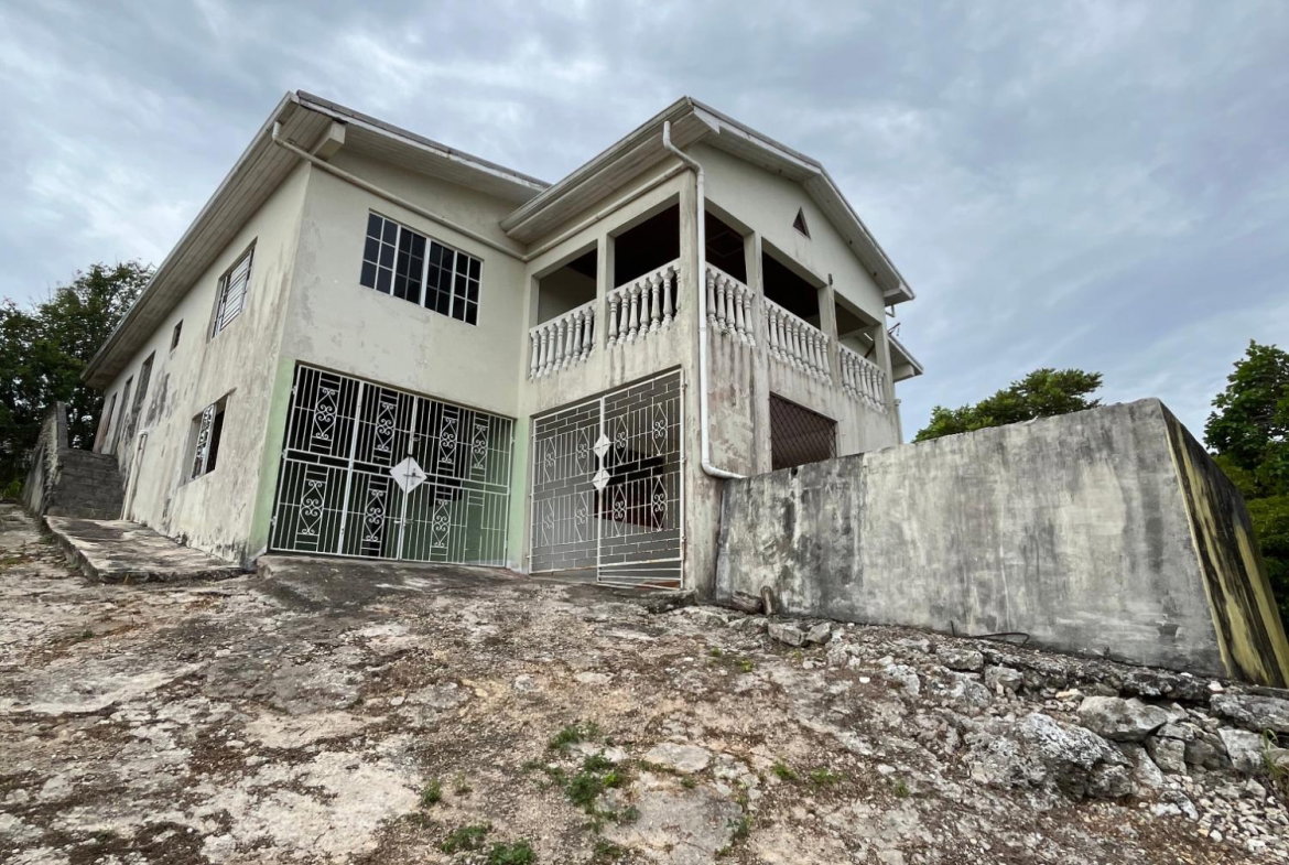 First image of 4 4 Woodleigh Decarteret ro in Mandeville, Manchester, Jamaica - property is For Sale