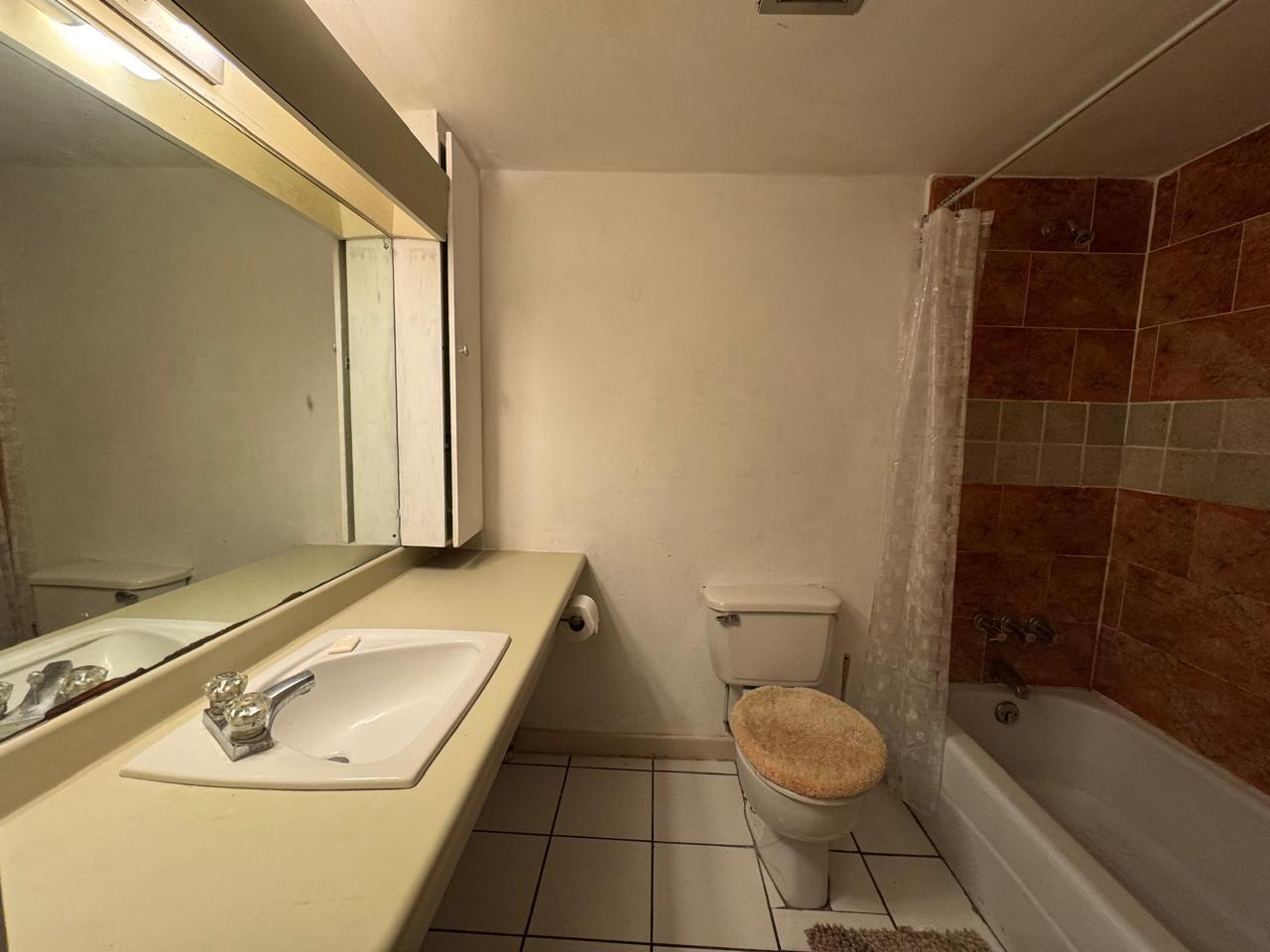 Stunning-1-Bedroom-Apartment-for-Sale-in-Kingston-Jamaica Fifth image of 9c-1-3 King Street in Kingston 1, Kingston, Jamaica - property is For Sale