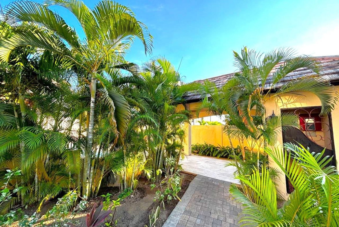 Sixteenth image of 13-16-18 Annette Crescent in Kingston 10, St. Andrew, Jamaica - property is For Sale