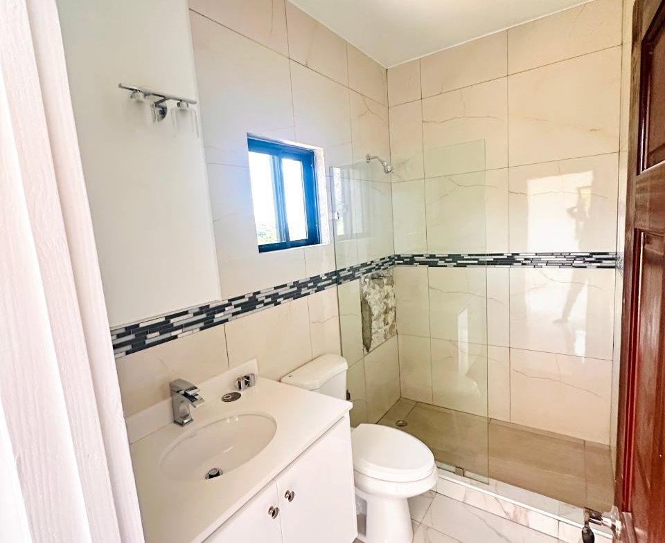 Fourteenth image of 9- 6-7 Mayfair Close in Kingston 19, St. Andrew, Jamaica - property is For Sale