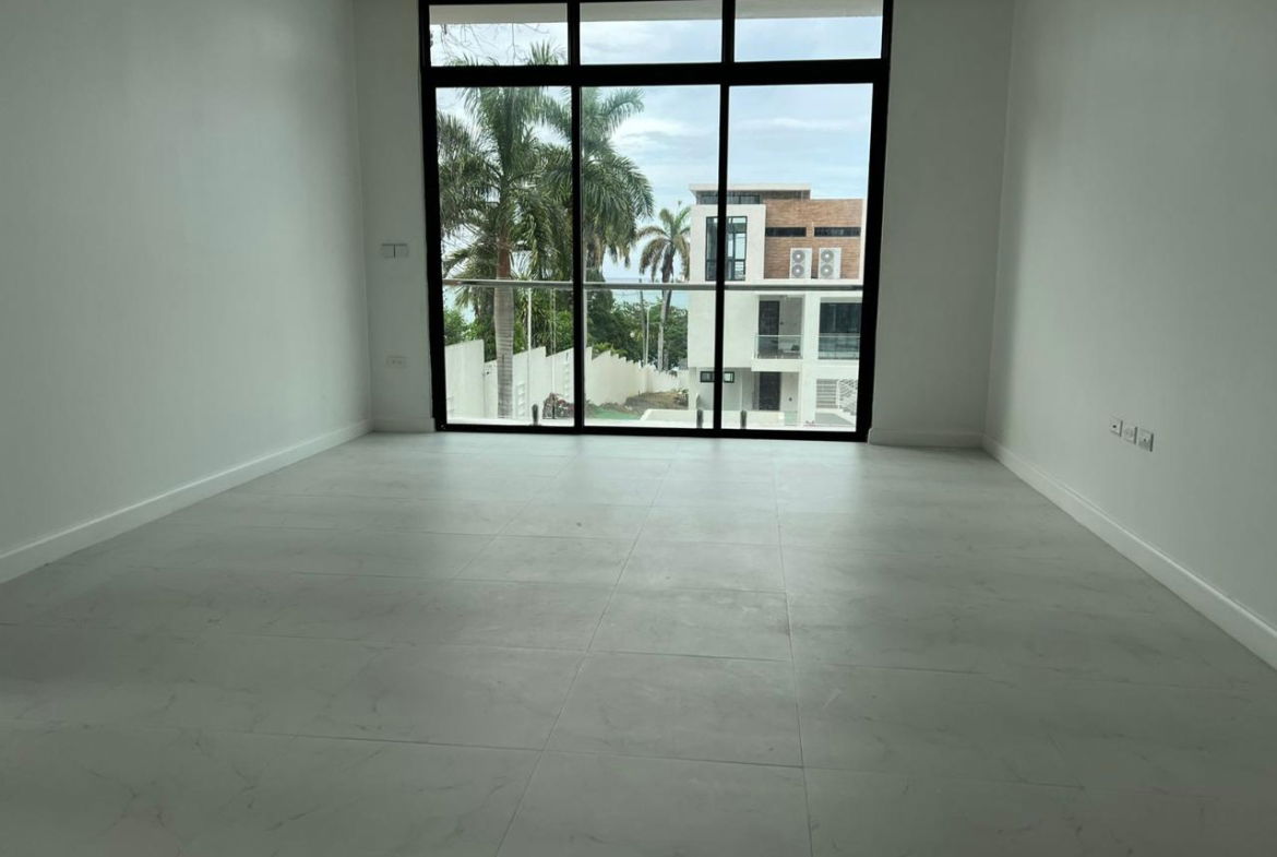 Second image of 9- Paradise Bay, St. James in Montego Bay, St. James, Jamaica - property is For Rent