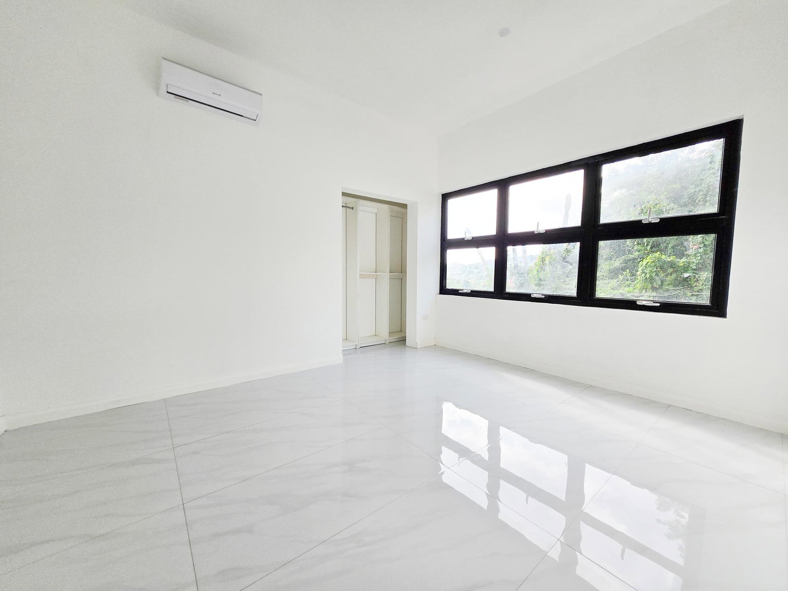 Sixth image of 5-30 Bridgemount Drive in Kingston 8, St. Andrew, Jamaica - property is For Rent