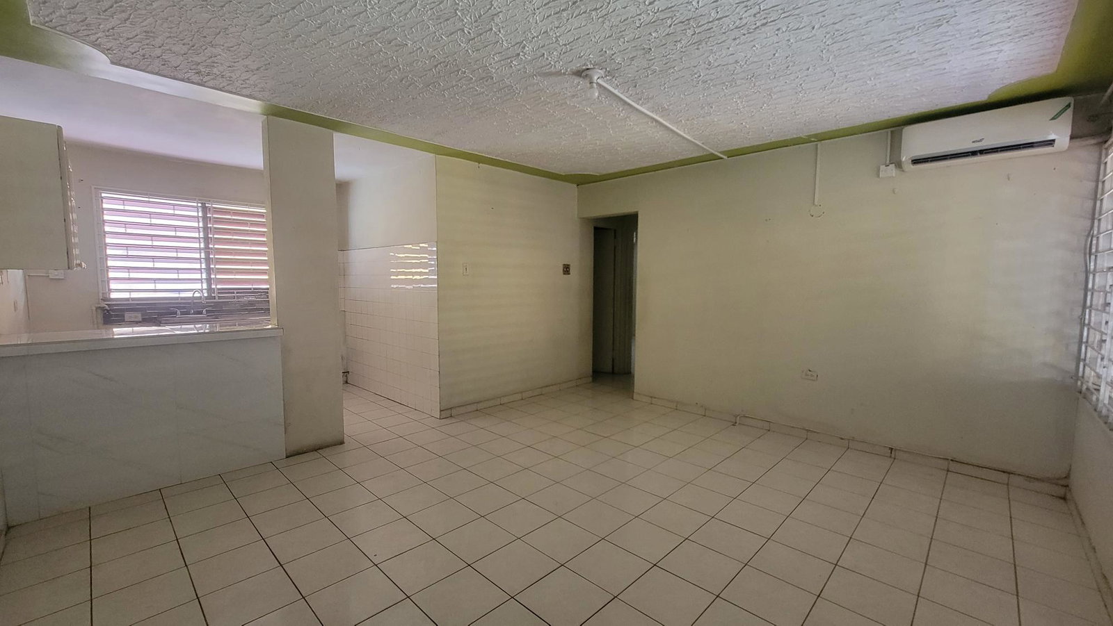 Stunning-2-Bedroom-Apartment-for-Sale-in-Kingston-Jamaica Fifth image of 202-1 Central Avenue in Constant Spring P.O., St. Andrew, Jamaica - property is For Sale