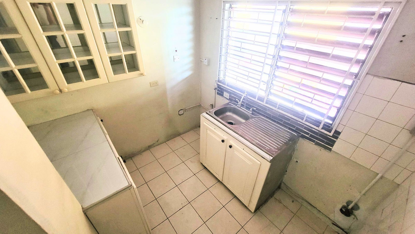 Stunning-2-Bedroom-Apartment-for-Sale-in-Kingston-Jamaica Seventh image of 202-1 Central Avenue in Constant Spring P.O., St. Andrew, Jamaica - property is For Sale