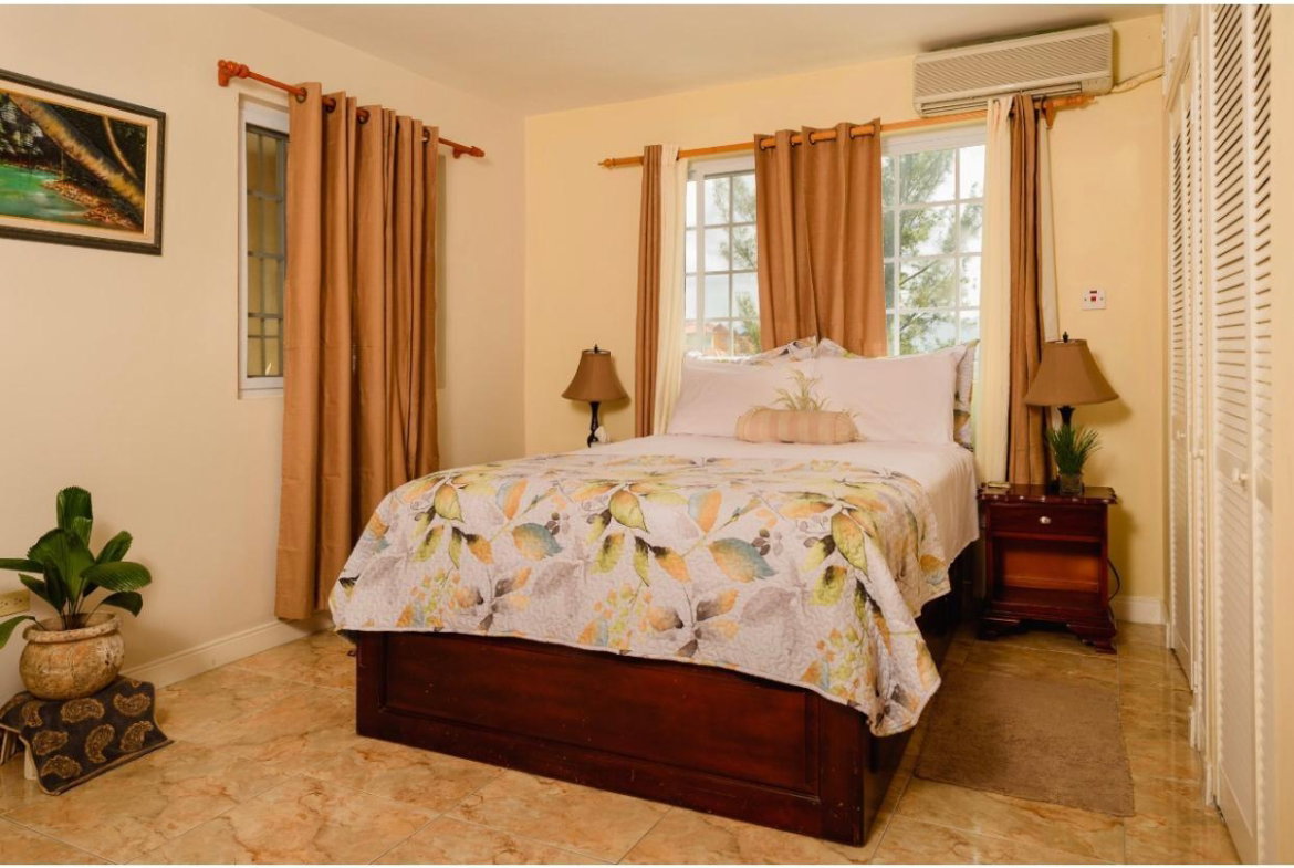 Eighth image of 4- Paradise Acres, Montego b in Paradise Acres, St. James, Jamaica - property is For Sale