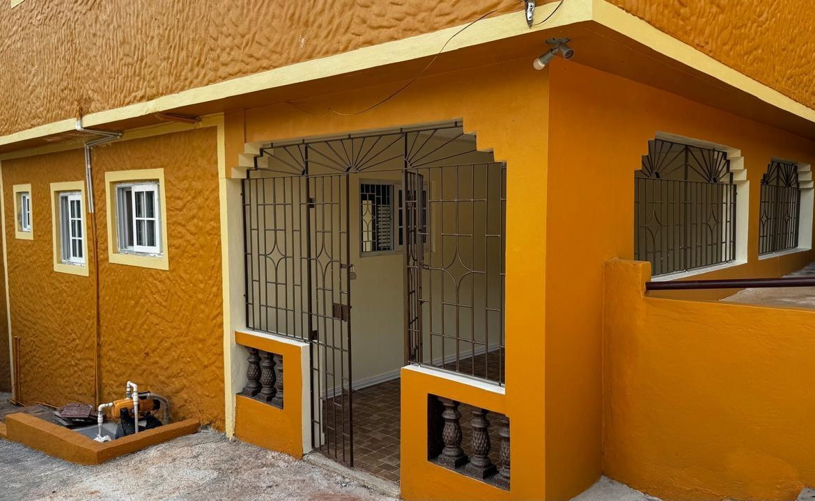First image of 2c Stanmore Terrace, Kingsto in Kingston 19, St. Andrew, Jamaica - property is For Rent