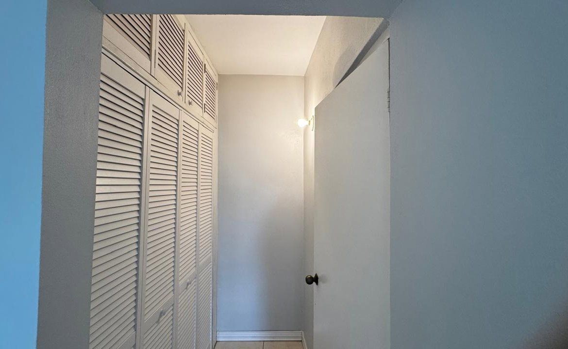 Sixteenth image of 2c Stanmore Terrace, Kingsto in Kingston 19, St. Andrew, Jamaica - property is For Rent