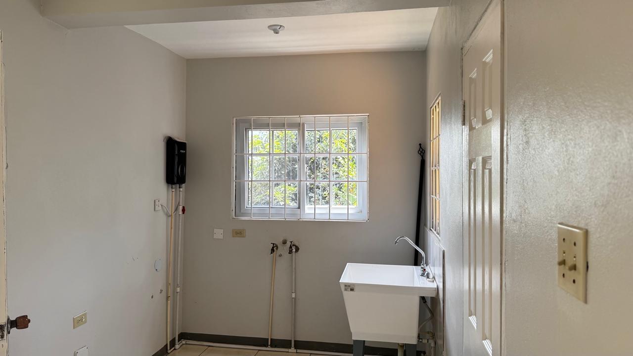 Seventeenth image of 2c Stanmore Terrace, Kingsto in Kingston 19, St. Andrew, Jamaica - property is For Rent
