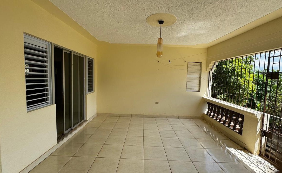Eighteenth image of 2c Stanmore Terrace, Kingsto in Kingston 19, St. Andrew, Jamaica - property is For Rent