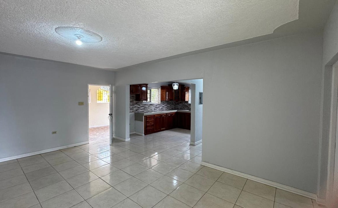 Fourth image of 2c Stanmore Terrace, Kingsto in Kingston 19, St. Andrew, Jamaica - property is For Rent