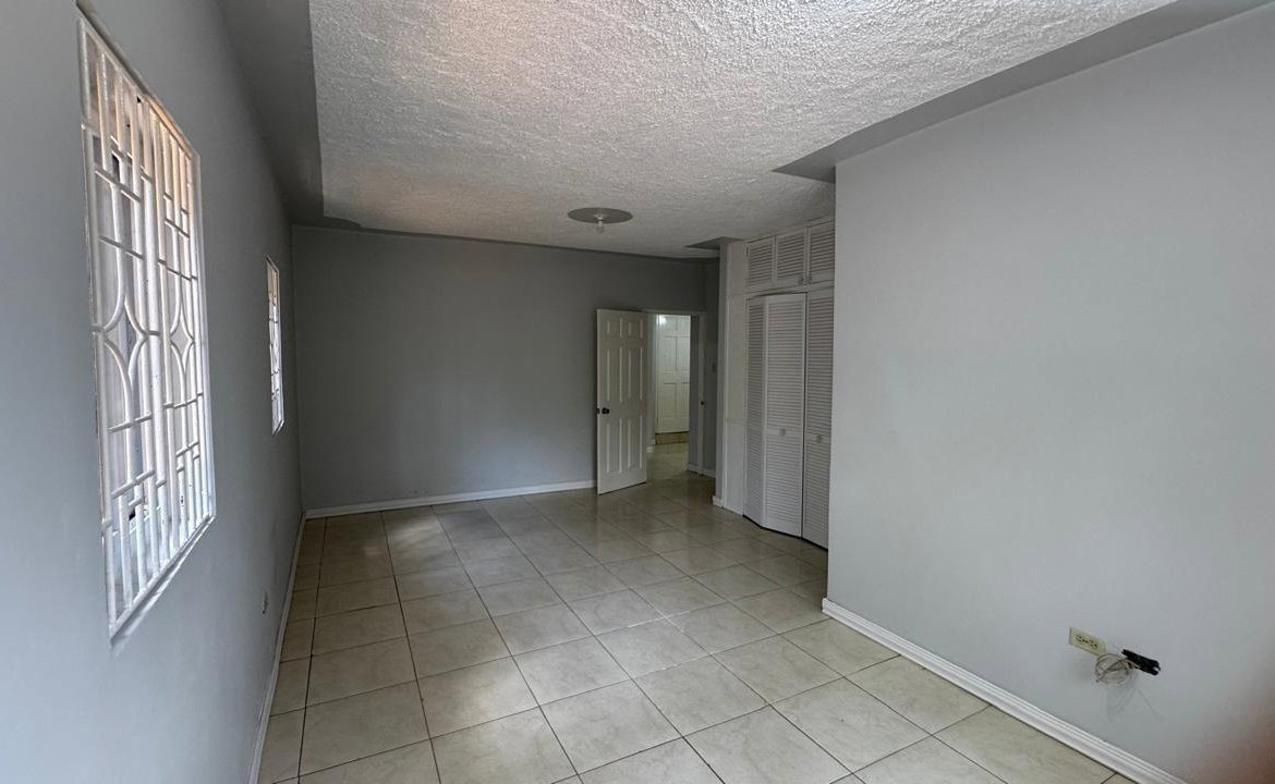 Ninth image of 2c Stanmore Terrace, Kingsto in Kingston 19, St. Andrew, Jamaica - property is For Rent