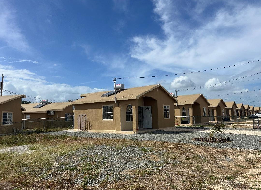 First image of 652 Phoenix Park Village 2 in Portmore Park, St. Catherine, Jamaica - property is For Rent