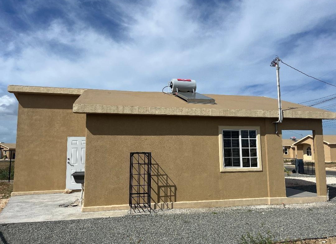 Third image of 652 Phoenix Park Village 2 in Portmore Park, St. Catherine, Jamaica - property is For Rent