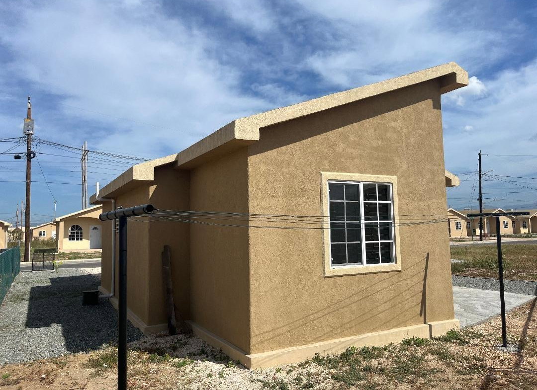 Fourth image of 652 Phoenix Park Village 2 in Portmore Park, St. Catherine, Jamaica - property is For Rent