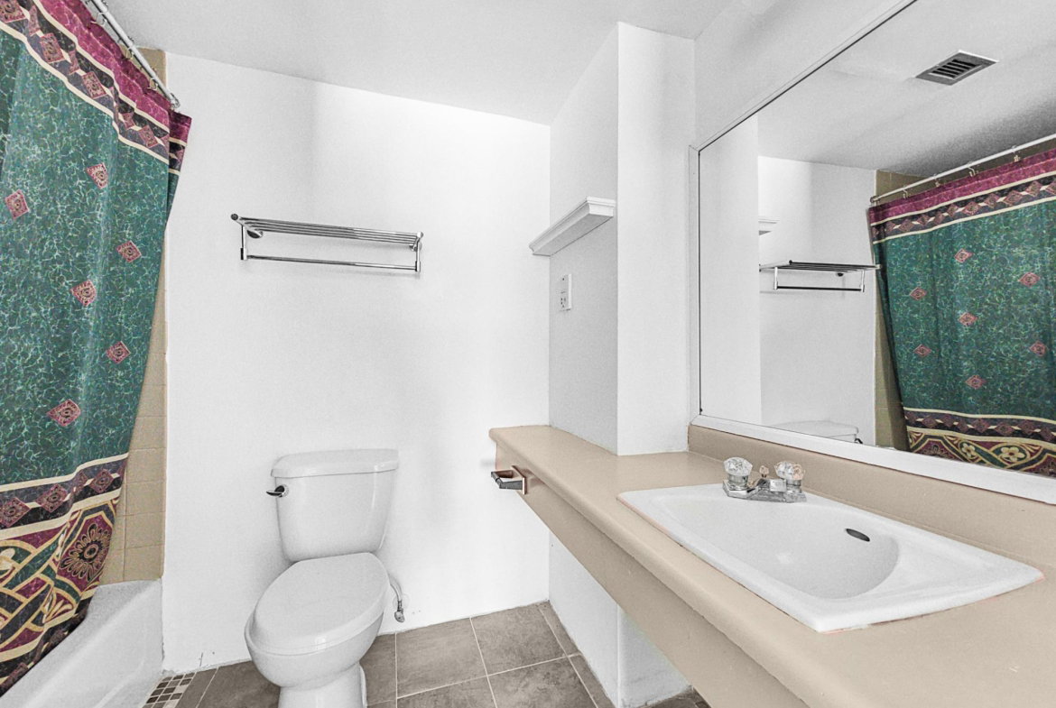Twelfth image of 8h- Ocean Towers in KINGSTON, Kingston, Jamaica - property is For Rent