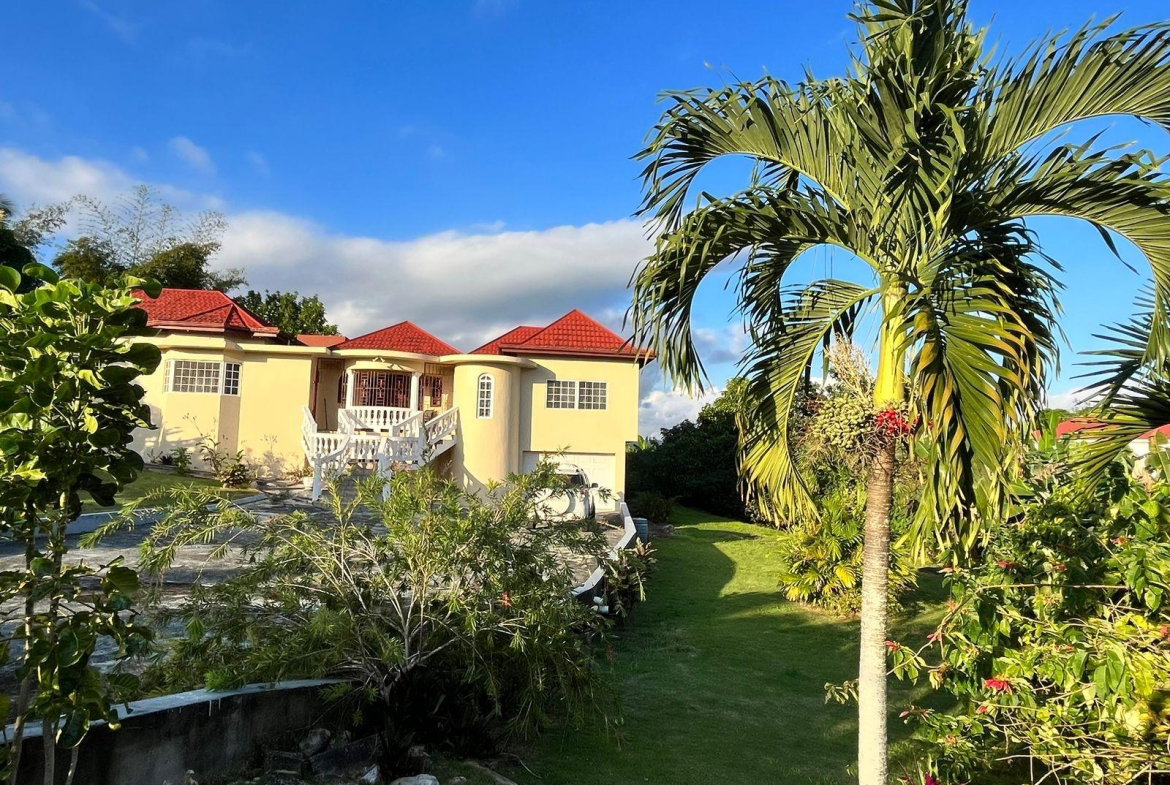Twenty-Eighth image of Clifton Gardens in Mandeville, Manchester, Jamaica - property is For Sale