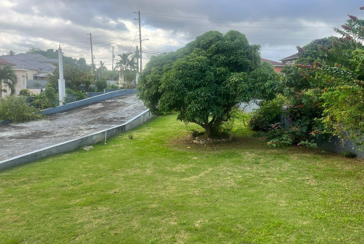 Twenty-Ninth image of Clifton Gardens in Mandeville, Manchester, Jamaica - property is For Sale