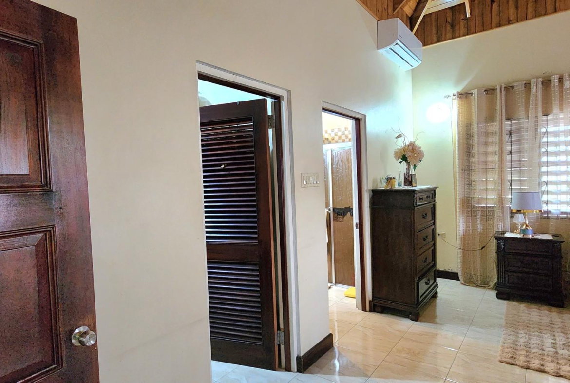 Eleventh image of 8 Davis Ave in Montego Bay, St. James, Jamaica - property is For Sale