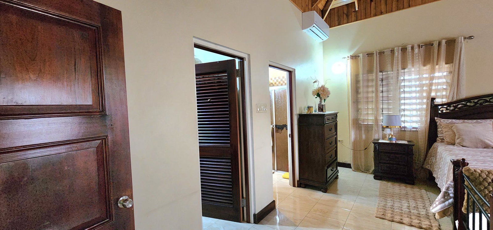 Eleventh image of 8 Davis Ave in Montego Bay, St. James, Jamaica - property is For Sale