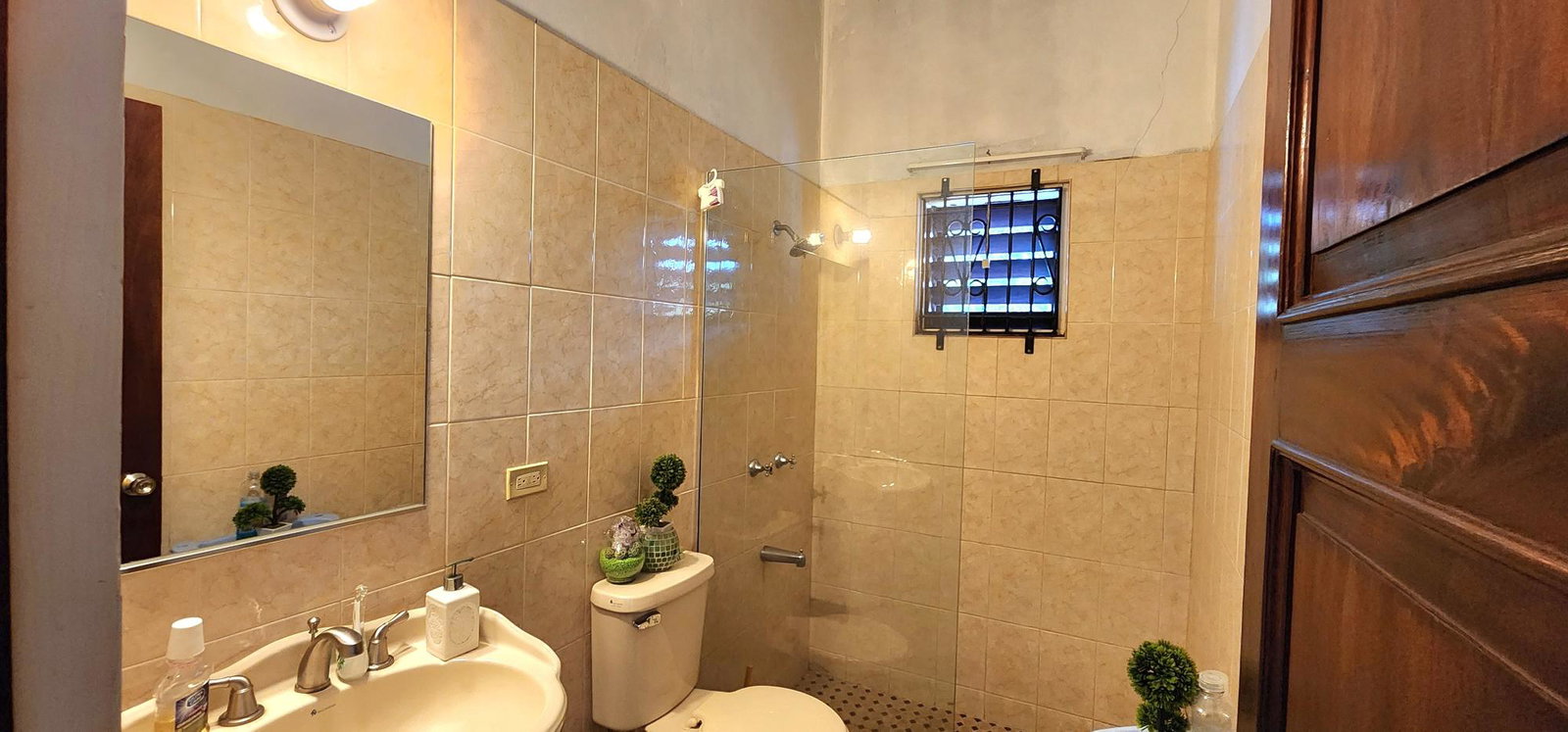 Nineteenth image of 8 Davis Ave in Montego Bay, St. James, Jamaica - property is For Sale