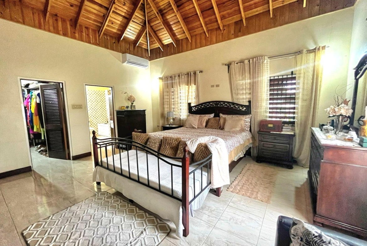 Tenth image of 8 Davis Ave in Montego Bay, St. James, Jamaica - property is For Sale