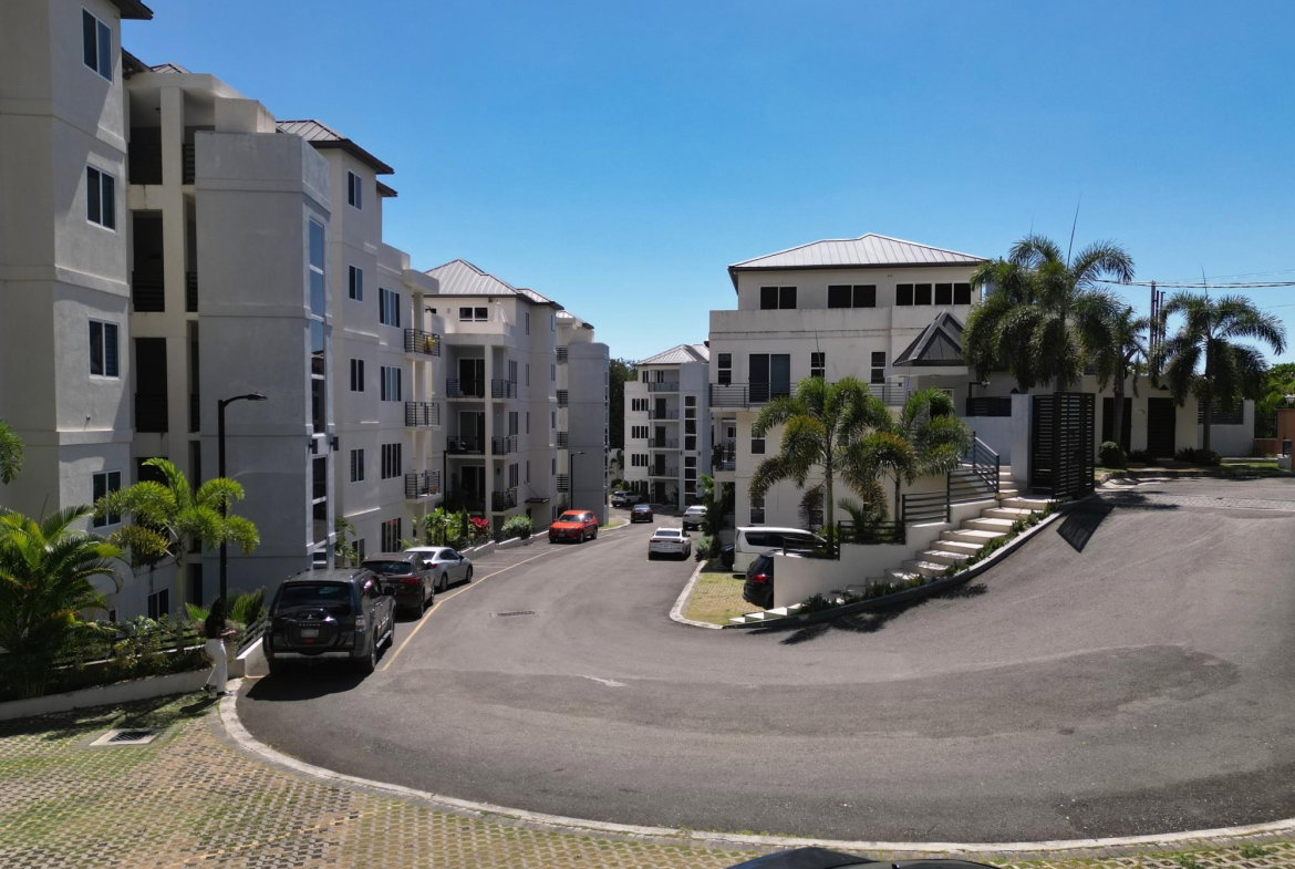Third image of 5 Degenhart Close in Kingston 6, St. Andrew, Jamaica - property is For Sale