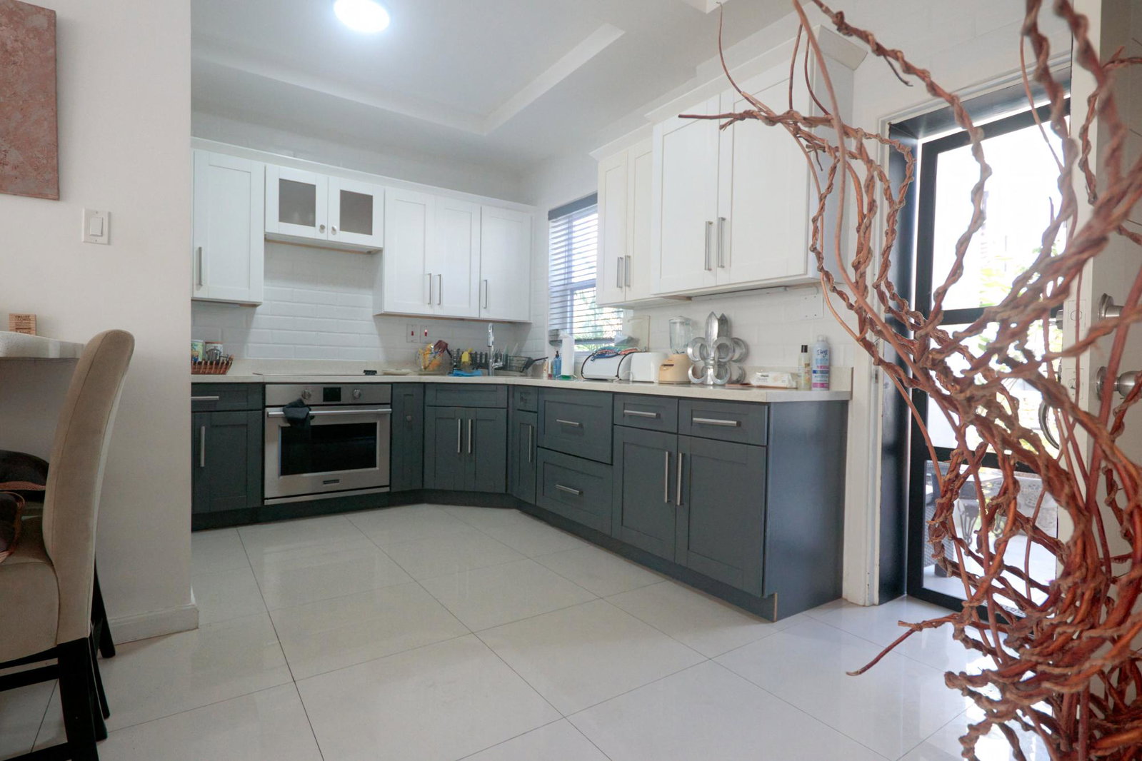 Stunning-Ground-Floor-Apartment-for-Sale-in-Kingston-6-Jamaica Fifth image of 5 Degenhart Close in Kingston 6, St. Andrew, Jamaica - property is For Sale