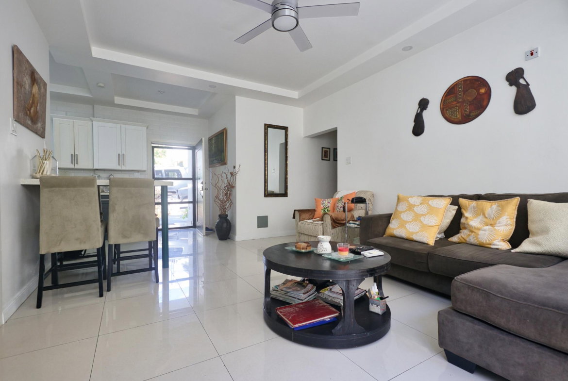 Sixth image of 5 Degenhart Close in Kingston 6, St. Andrew, Jamaica - property is For Sale