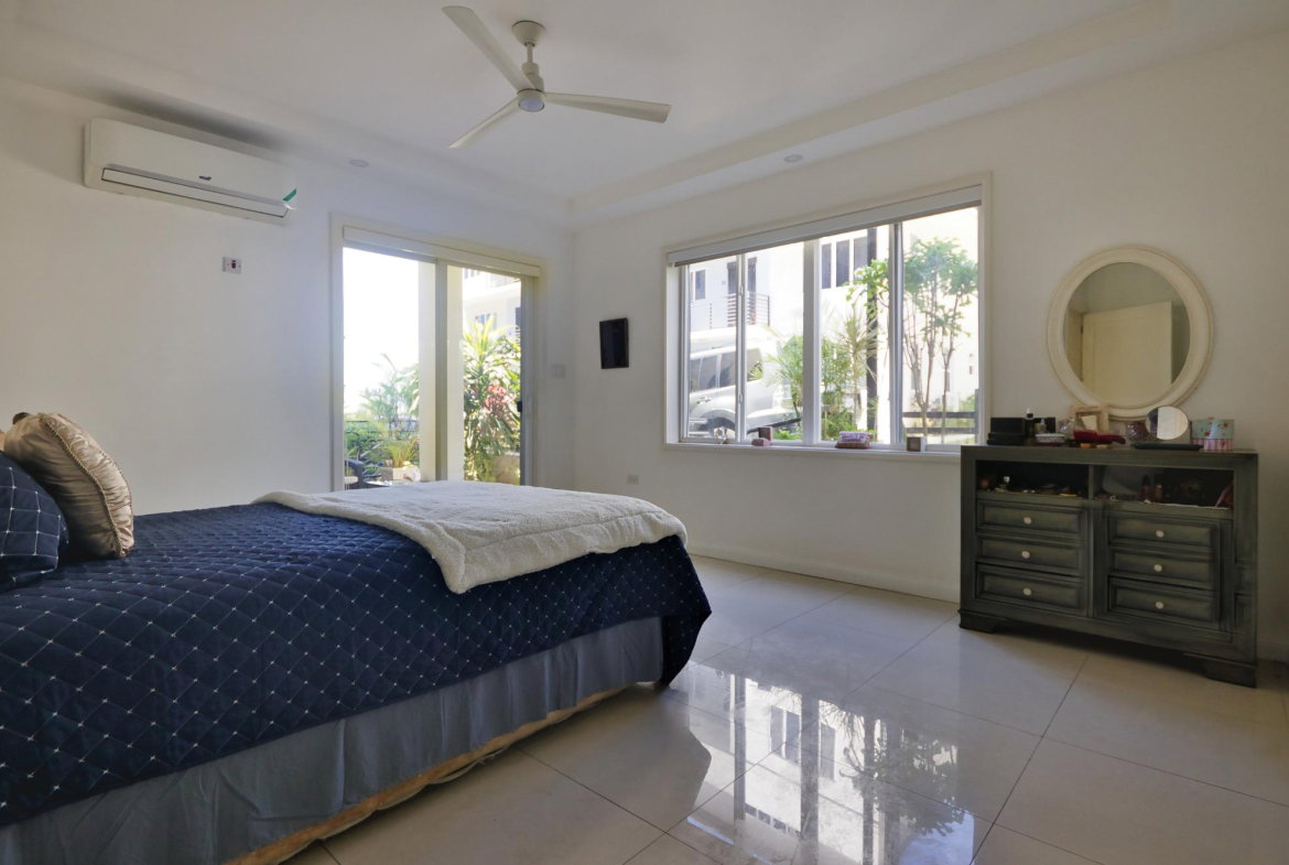 Seventh image of 5 Degenhart Close in Kingston 6, St. Andrew, Jamaica - property is For Sale