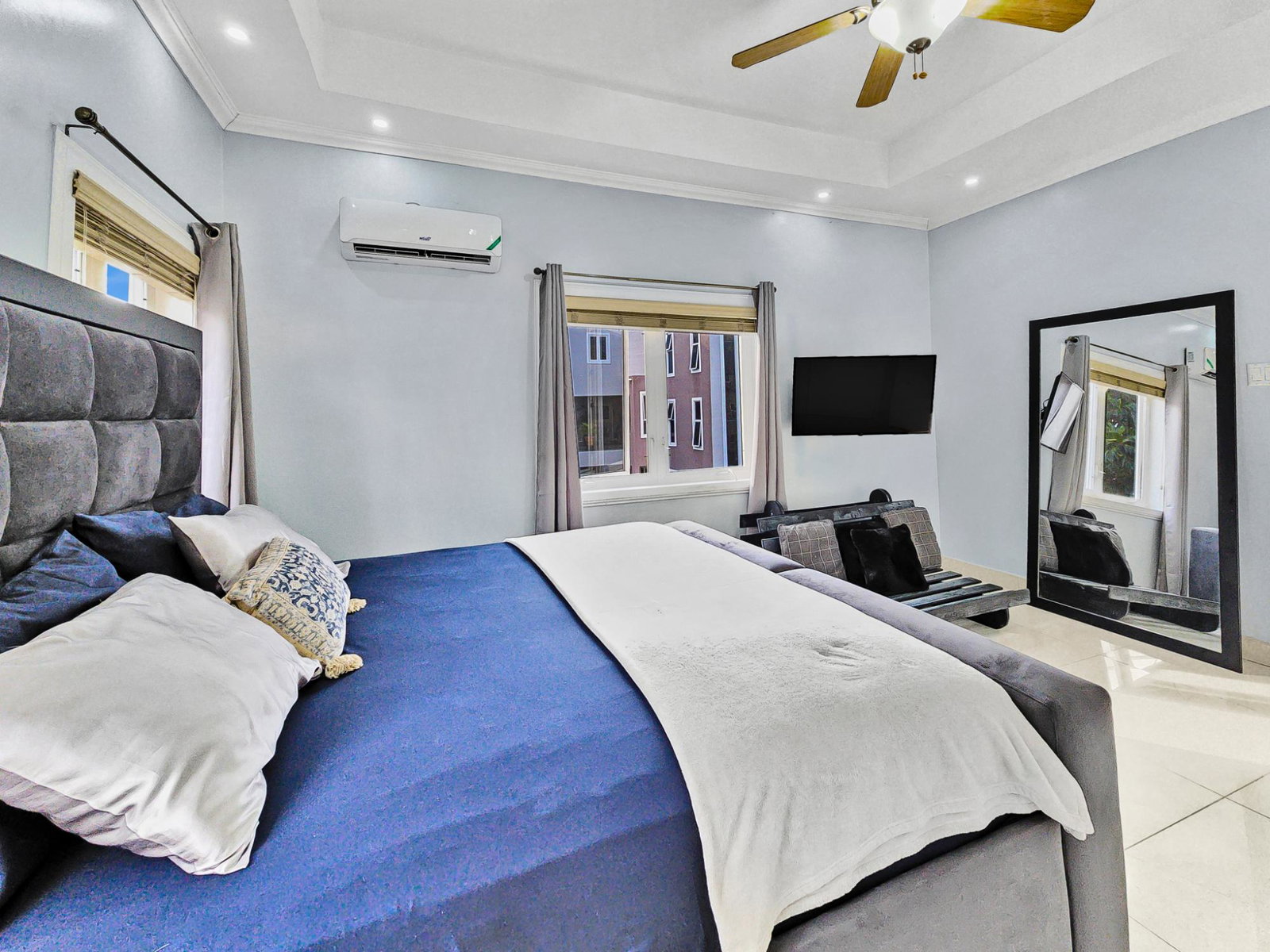 Seventh image of 12 Grosvenor Terrace in Kingston 8, St. Andrew, Jamaica - property is For Rent
