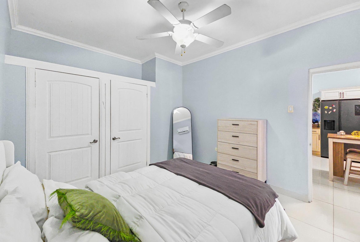 Tenth image of 12 Grosvenor Terrace in Kingston 8, St. Andrew, Jamaica - property is For Rent