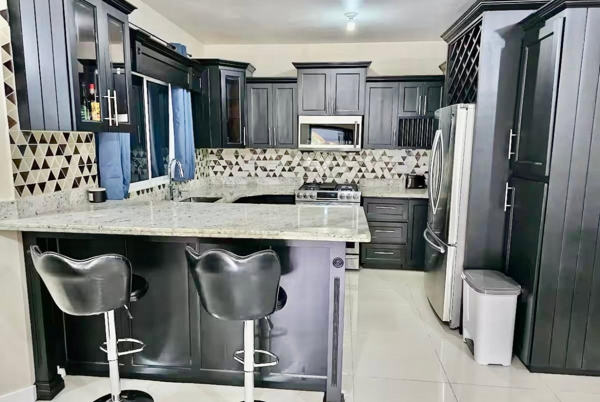 Fourth image of 25 Bloomfield Street, Madevi in Mandeville, Manchester, Jamaica - property is For Rent