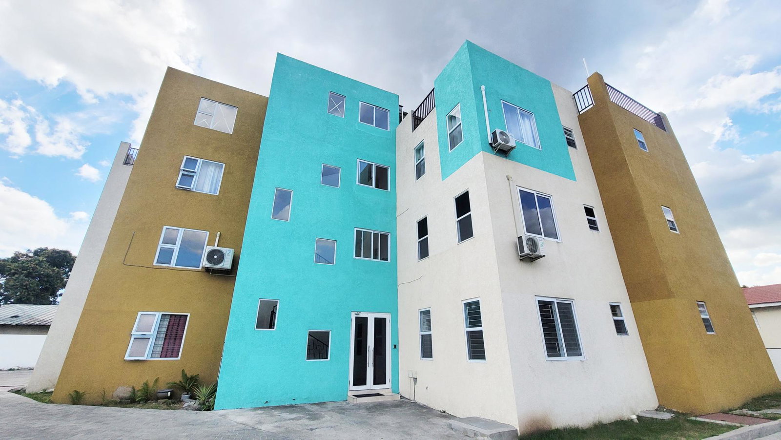 Stylish-2-Bedroom-Apartment-for-Rent-in-St.-Andrew-Jamaica Twenty-First image of B1-117 Red Hills Road in Kingston 19, St. Andrew, Jamaica - property is For Rent