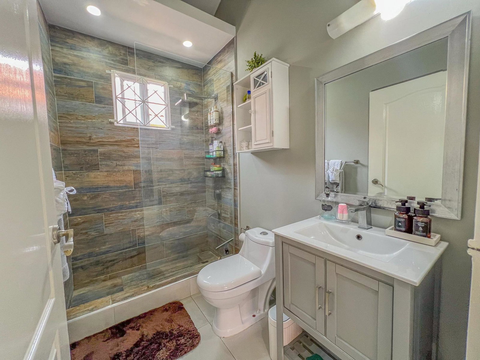 Fourteenth image of Flat#1-d67 Cairbbean Estate, in Caribbean Estates, St. Catherine, Jamaica - property is For Rent