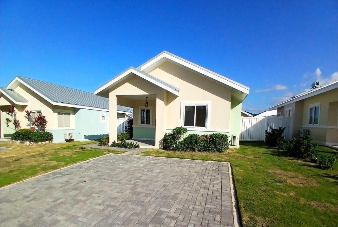 Second image of 319- Oceanpointe in Lucea, Hanover, Jamaica - property is For Rent