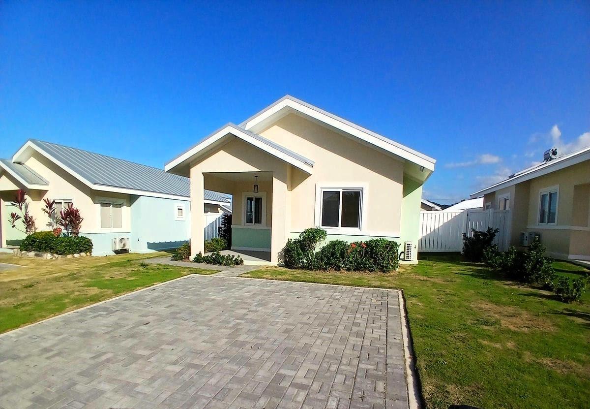 Second image of 319- Oceanpointe in Lucea, Hanover, Jamaica - property is For Rent