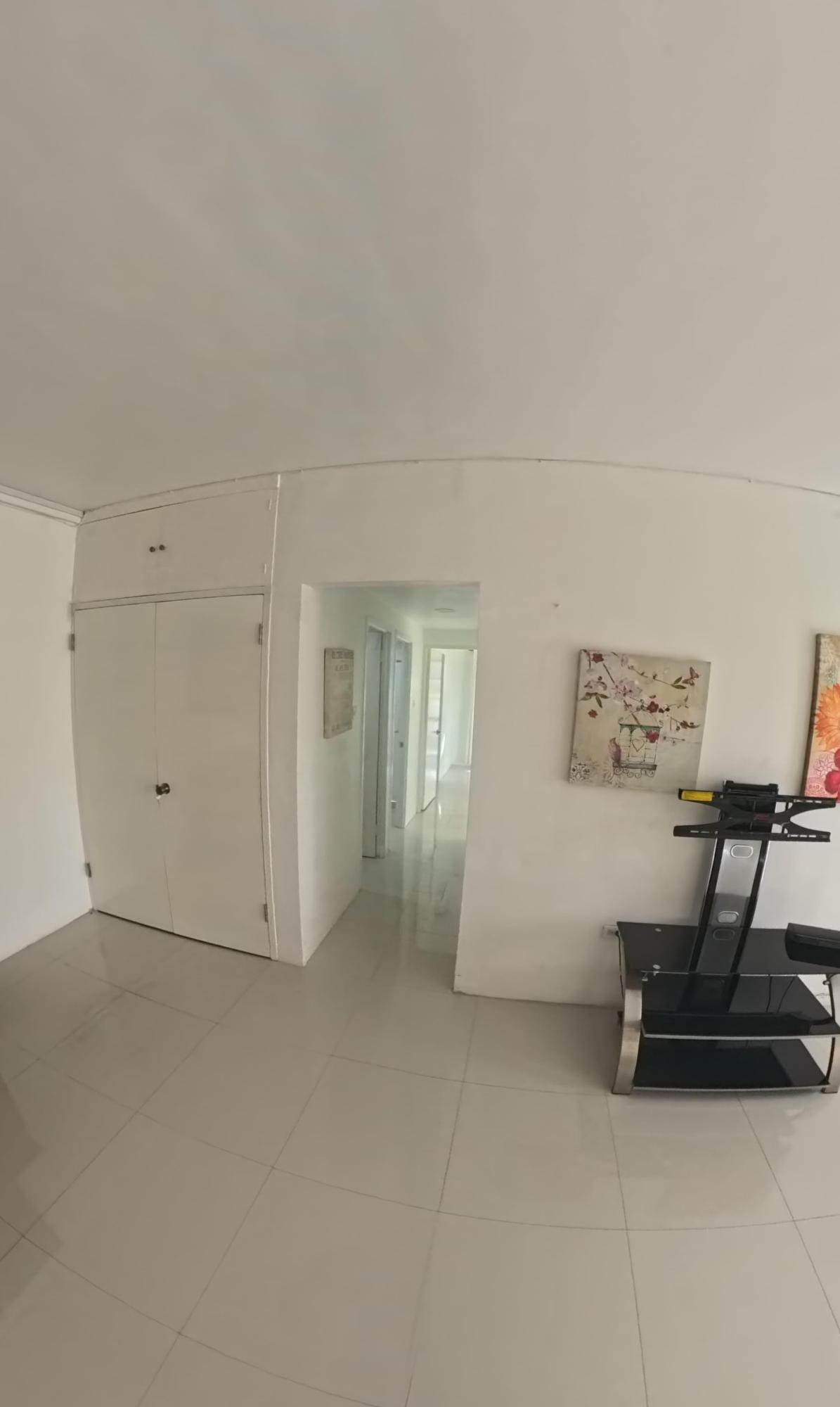 Upgraded-2-Bedroom-Apartment-for-Rent-in-Kingston-Prime-Location Second image of 14d- 44 Trafalgar Road in Kingston 10, St. Andrew, Jamaica - property is For Rent