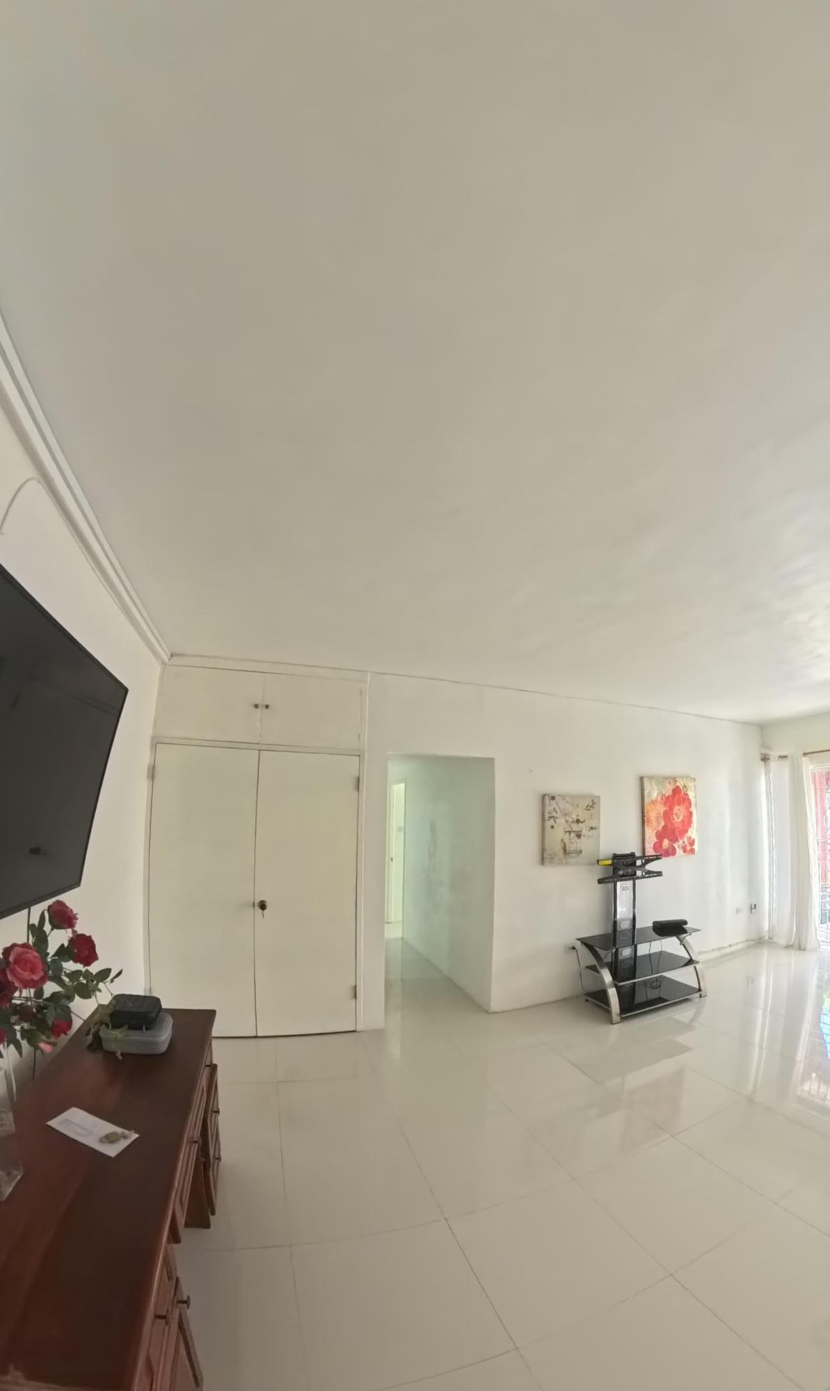 Upgraded-2-Bedroom-Apartment-for-Rent-in-Kingston-Prime-Location Fourth image of 14d- 44 Trafalgar Road in Kingston 10, St. Andrew, Jamaica - property is For Rent