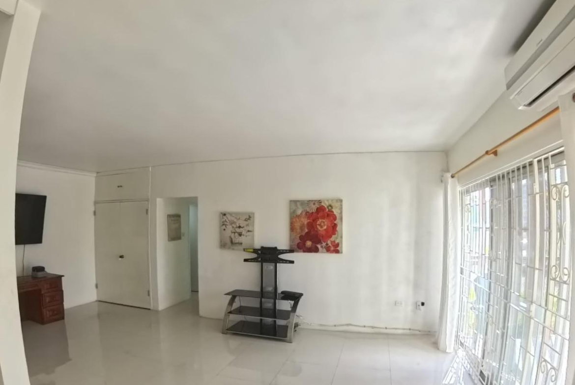 Ninth image of 14d- 44 Trafalgar Road in Kingston 10, St. Andrew, Jamaica - property is For Rent