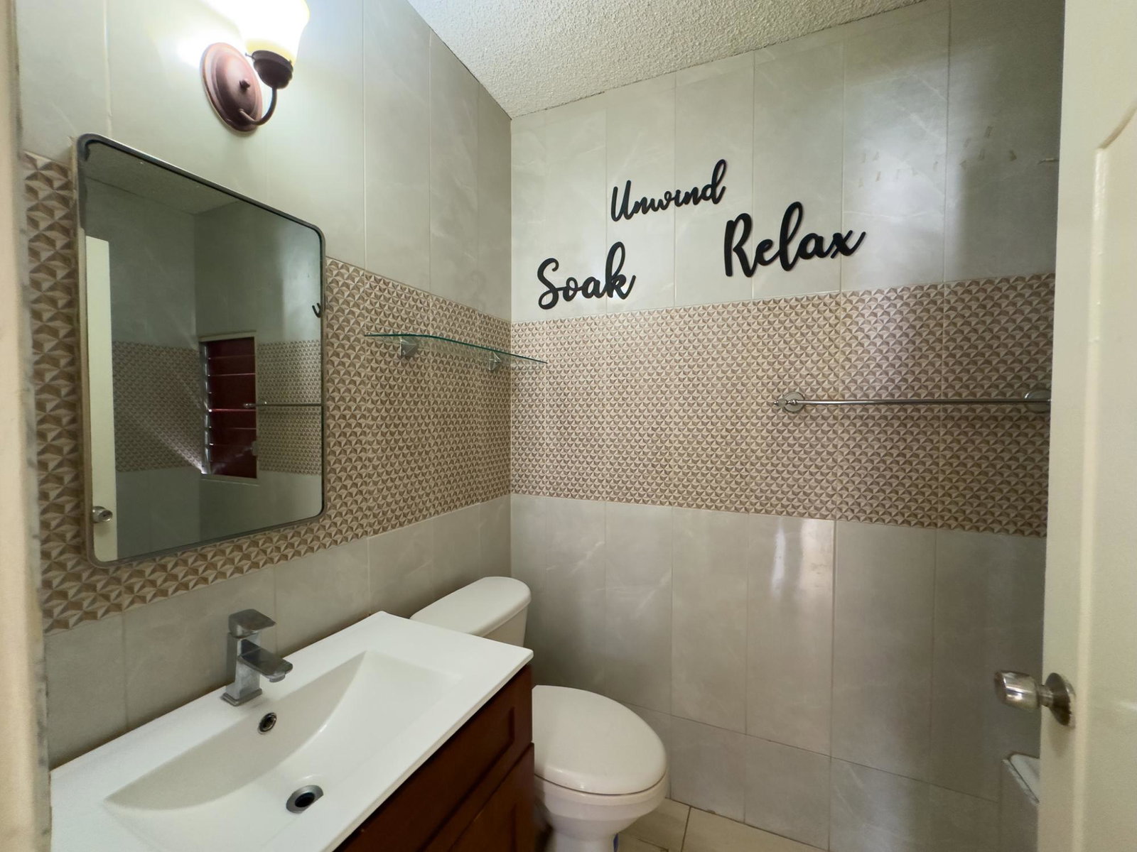 Twelfth image of 13-22 Waterloo Road in Kingston 10, St. Andrew, Jamaica - property is For Rent