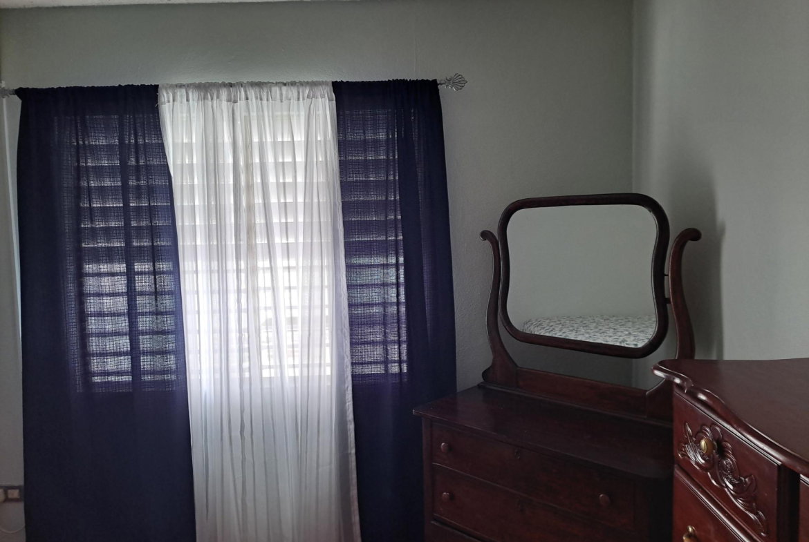 Eighteenth image of 2b- Clieveden Avenue in Kingston 6, St. Andrew, Jamaica - property is For Rent