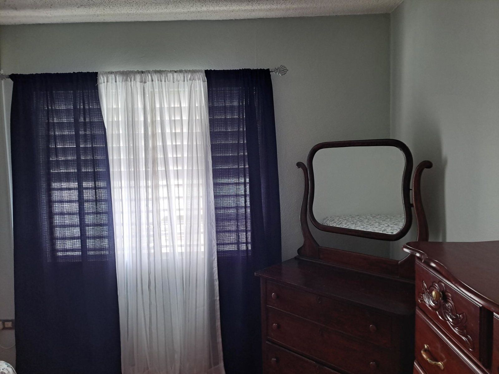 Eighteenth image of 2b- Clieveden Avenue in Kingston 6, St. Andrew, Jamaica - property is For Rent