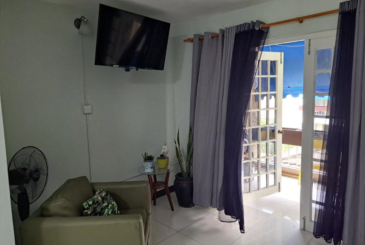 Fourth image of 2b- Clieveden Avenue in Kingston 6, St. Andrew, Jamaica - property is For Rent
